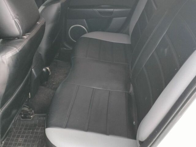 Білий Мазда 3, об'ємом двигуна 0 л та пробігом 188 тис. км за 5300 $, фото 5 на Automoto.ua