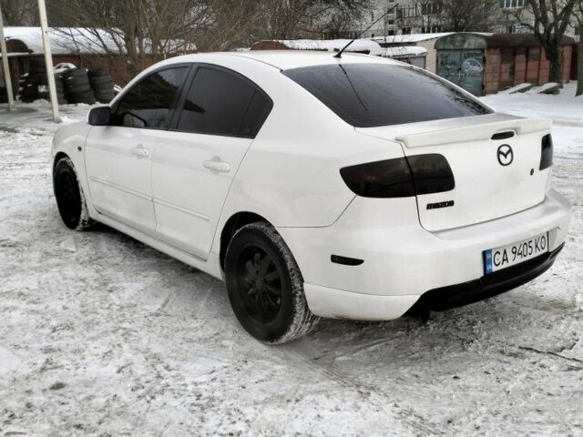 Білий Мазда 3, об'ємом двигуна 0 л та пробігом 188 тис. км за 5300 $, фото 4 на Automoto.ua
