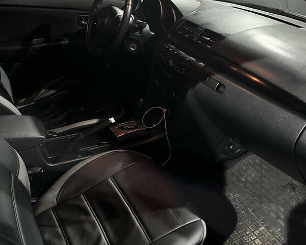 Белый Мазда 3, объемом двигателя 2 л и пробегом 295 тыс. км за 4500 $, фото 19 на Automoto.ua