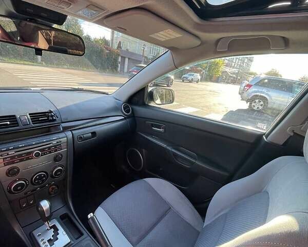 Білий Мазда 3, об'ємом двигуна 1.6 л та пробігом 190 тис. км за 6100 $, фото 8 на Automoto.ua