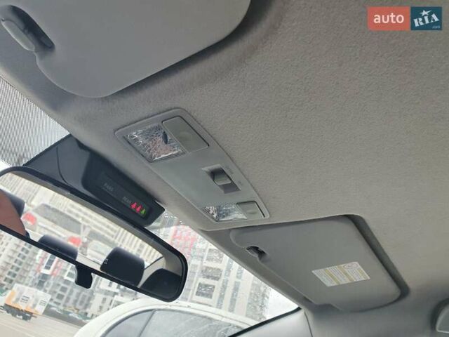 Мазда 3 2007 у Києві на Automoto.ua Білий Мазда 3, об'ємом двигуна 1.6 л та пробігом 120 тис. км за 6300 $, фото 1 на Automoto.ua