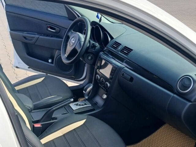 Белый Мазда 3, объемом двигателя 1.6 л и пробегом 167 тыс. км за 6500 $, фото 8 на Automoto.ua