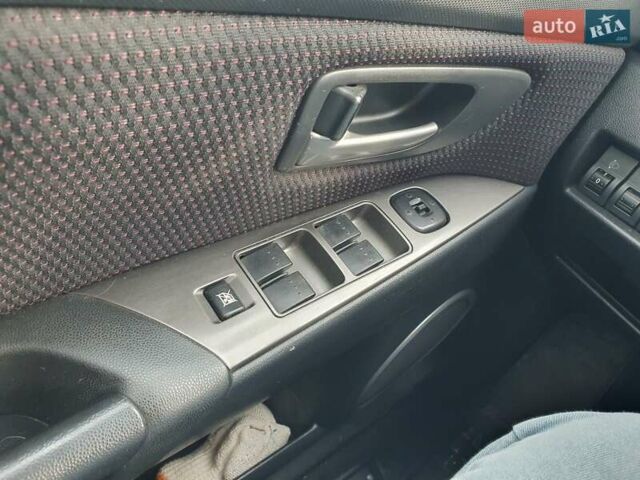 Белый Мазда 3, объемом двигателя 1.6 л и пробегом 120 тыс. км за 5999 $, фото 37 на Automoto.ua