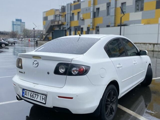 Белый Мазда 3, объемом двигателя 1.6 л и пробегом 213 тыс. км за 4999 $, фото 6 на Automoto.ua