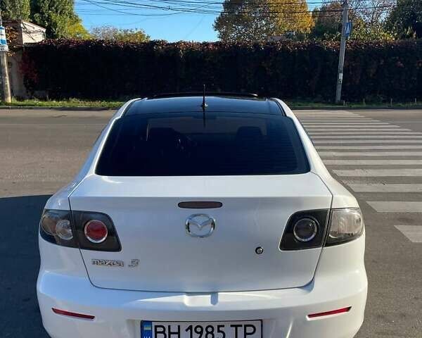 Білий Мазда 3, об'ємом двигуна 1.6 л та пробігом 190 тис. км за 6100 $, фото 4 на Automoto.ua