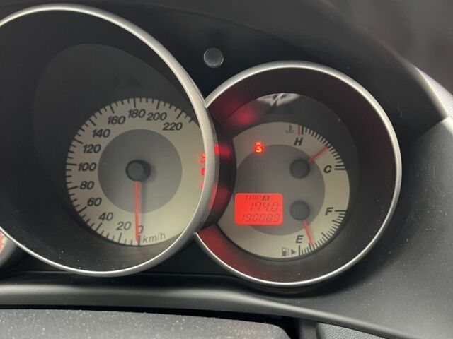 Белый Мазда 3, объемом двигателя 1.6 л и пробегом 190 тыс. км за 3950 $, фото 7 на Automoto.ua