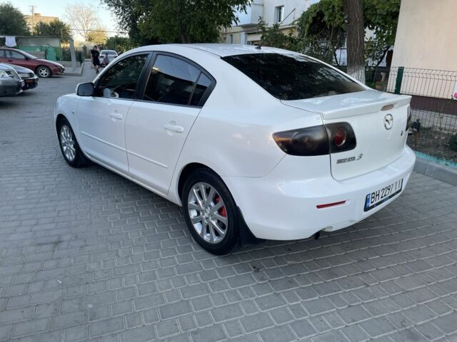 Белый Мазда 3, объемом двигателя 1.6 л и пробегом 215 тыс. км за 5350 $, фото 5 на Automoto.ua