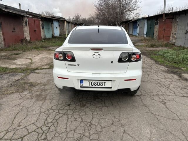 Білий Мазда 3, об'ємом двигуна 1.6 л та пробігом 156 тис. км за 6000 $, фото 6 на Automoto.ua