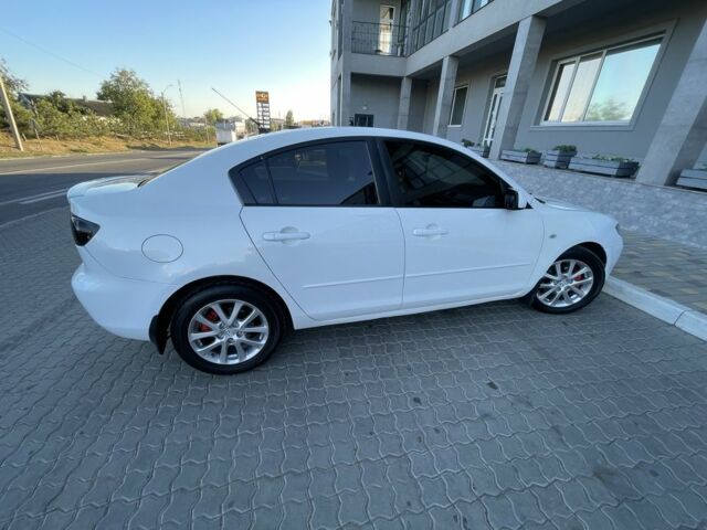 Белый Мазда 3, объемом двигателя 1.6 л и пробегом 215 тыс. км за 5650 $, фото 14 на Automoto.ua