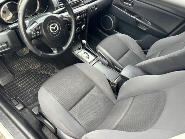 Білий Мазда 3, об'ємом двигуна 1.6 л та пробігом 156 тис. км за 6000 $, фото 10 на Automoto.ua