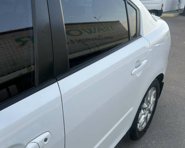 Белый Мазда 3, объемом двигателя 1.6 л и пробегом 165 тыс. км за 7500 $, фото 8 на Automoto.ua