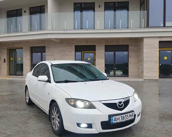 Білий Мазда 3, об'ємом двигуна 1.6 л та пробігом 191 тис. км за 4200 $, фото 8 на Automoto.ua
