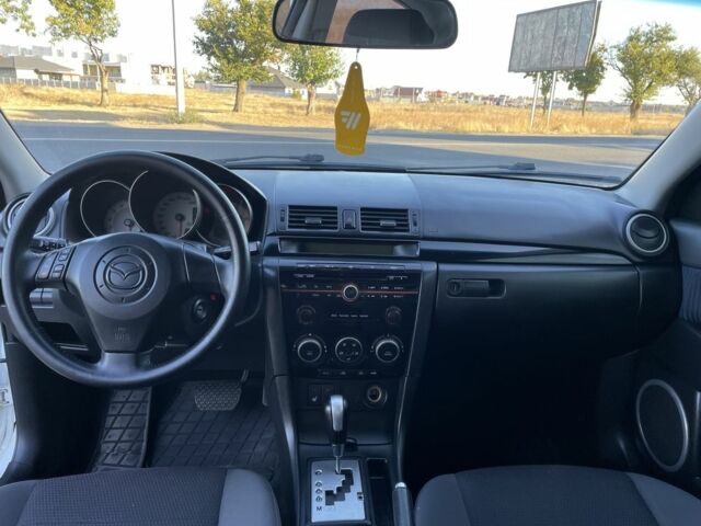Белый Мазда 3, объемом двигателя 1.6 л и пробегом 215 тыс. км за 5350 $, фото 17 на Automoto.ua