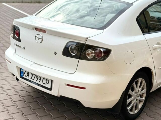 Белый Мазда 3, объемом двигателя 1.6 л и пробегом 168 тыс. км за 4450 $, фото 7 на Automoto.ua
