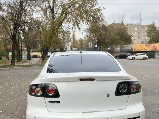 Мазда 3 2009 у Ковель на Automoto.ua Білий Мазда 3, об'ємом двигуна 2 л та пробігом 270 тис. км за 5600 $, фото 2 на Automoto.ua