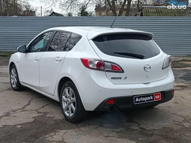 Білий Мазда 3, об'ємом двигуна 1.6 л та пробігом 130 тис. км за 7790 $, фото 9 на Automoto.ua
