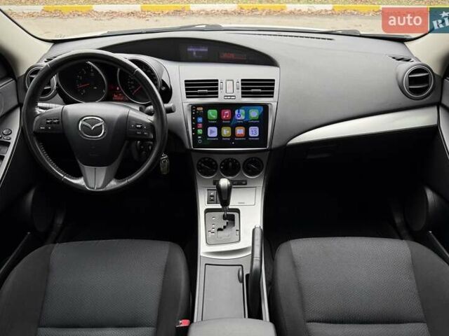Білий Мазда 3, об'ємом двигуна 1.6 л та пробігом 170 тис. км за 9200 $, фото 16 на Automoto.ua
