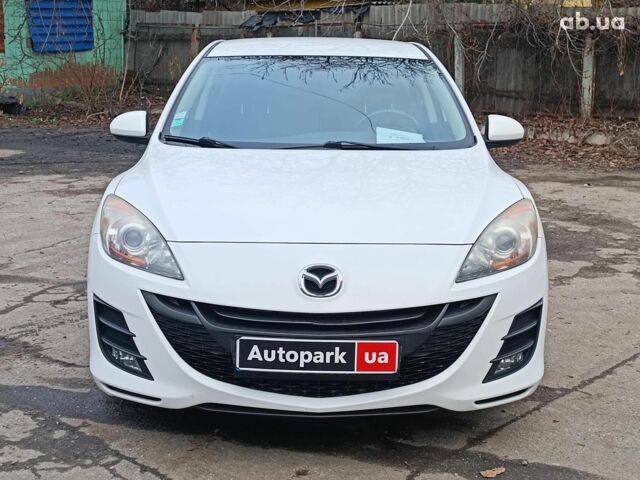 Білий Мазда 3, об'ємом двигуна 1.6 л та пробігом 130 тис. км за 7790 $, фото 1 на Automoto.ua
