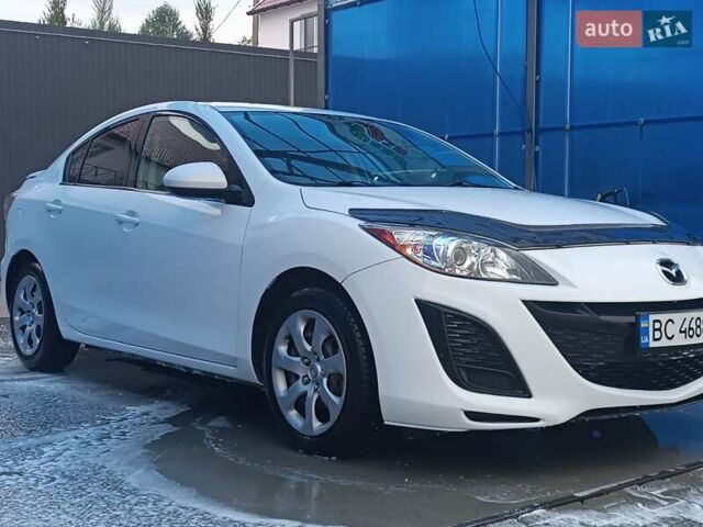 Белый Мазда 3, объемом двигателя 2 л и пробегом 137 тыс. км за 6500 $, фото 9 на Automoto.ua