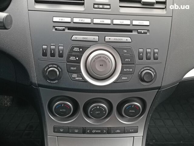 Білий Мазда 3, об'ємом двигуна 1.6 л та пробігом 130 тис. км за 7790 $, фото 27 на Automoto.ua