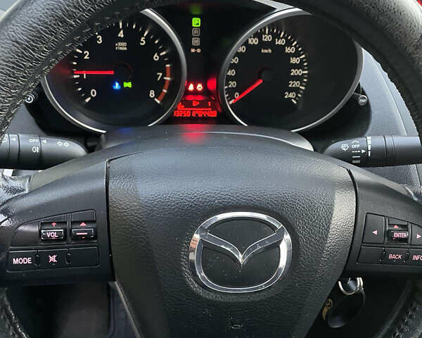 Мазда 3 2010 в Самборе на Automoto.ua Белый Мазда 3, объемом двигателя 1.6 л и пробегом 132 тыс. км за 7200 $, фото 7 на Automoto.ua