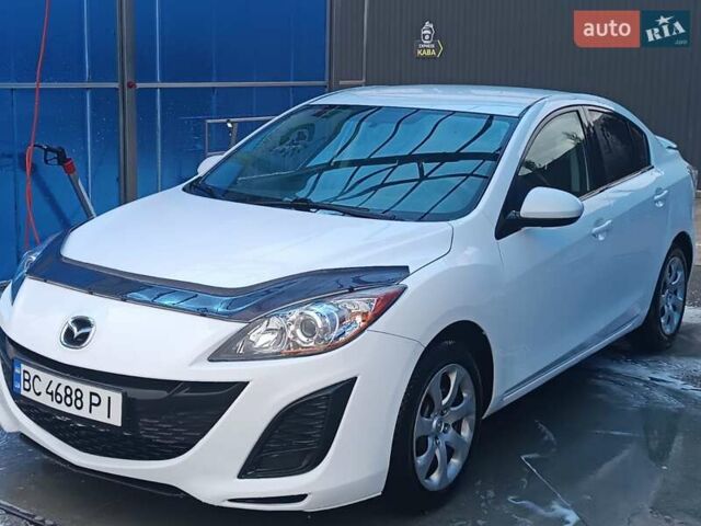 Белый Мазда 3, объемом двигателя 2 л и пробегом 137 тыс. км за 6500 $, фото 5 на Automoto.ua