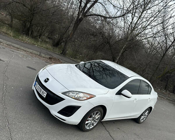 Білий Мазда 3, об'ємом двигуна 2 л та пробігом 140 тис. км за 7700 $, фото 1 на Automoto.ua