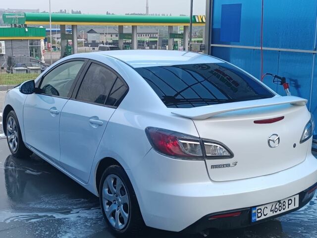 Белый Мазда 3, объемом двигателя 2 л и пробегом 137 тыс. км за 6499 $, фото 10 на Automoto.ua