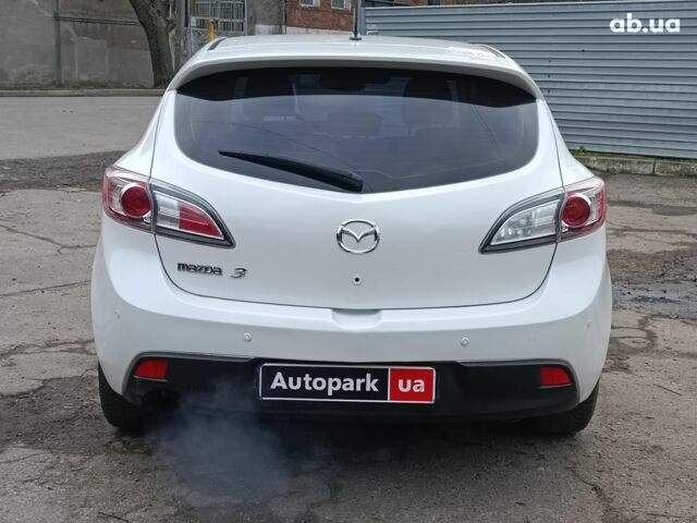 Білий Мазда 3, об'ємом двигуна 1.6 л та пробігом 130 тис. км за 7790 $, фото 8 на Automoto.ua