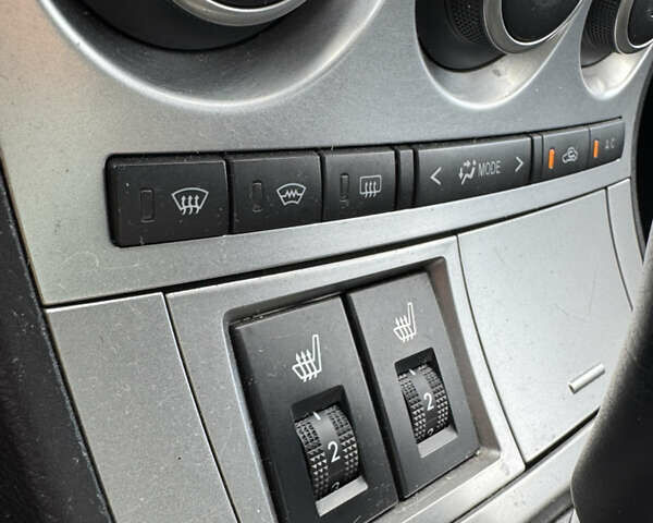 Белый Мазда 3, объемом двигателя 1.6 л и пробегом 180 тыс. км за 9350 $, фото 60 на Automoto.ua