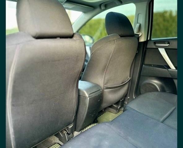 Белый Мазда 3, объемом двигателя 2.5 л и пробегом 280 тыс. км за 7000 $, фото 3 на Automoto.ua