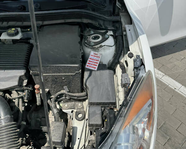 Белый Мазда 3, объемом двигателя 1.6 л и пробегом 180 тыс. км за 9350 $, фото 73 на Automoto.ua