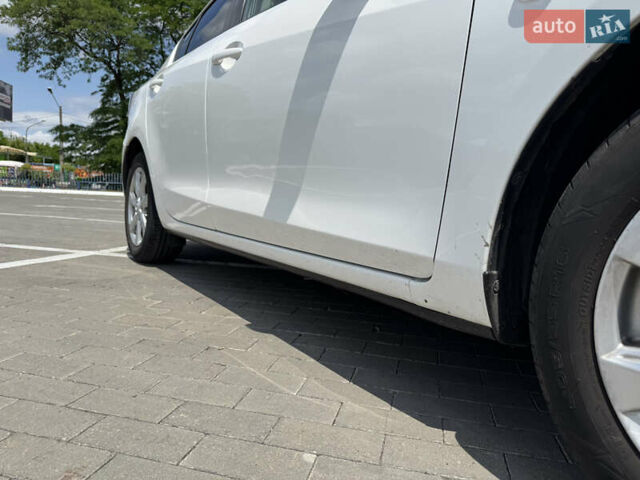 Белый Мазда 3, объемом двигателя 1.6 л и пробегом 180 тыс. км за 9350 $, фото 24 на Automoto.ua