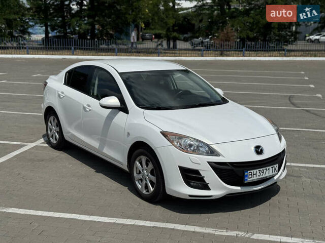 Белый Мазда 3, объемом двигателя 1.6 л и пробегом 180 тыс. км за 9350 $, фото 9 на Automoto.ua
