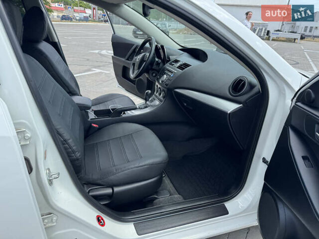 Белый Мазда 3, объемом двигателя 1.6 л и пробегом 180 тыс. км за 9350 $, фото 51 на Automoto.ua