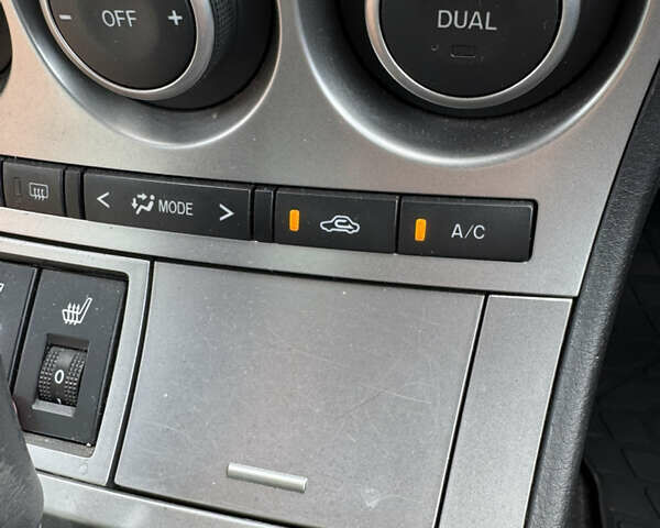 Белый Мазда 3, объемом двигателя 1.6 л и пробегом 180 тыс. км за 9350 $, фото 6 на Automoto.ua