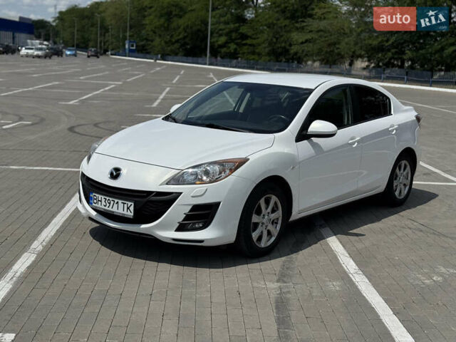 Белый Мазда 3, объемом двигателя 1.6 л и пробегом 180 тыс. км за 9350 $, фото 7 на Automoto.ua