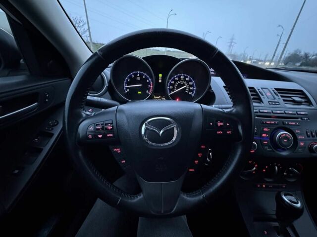 Белый Мазда 3, объемом двигателя 2 л и пробегом 177 тыс. км за 7500 $, фото 21 на Automoto.ua