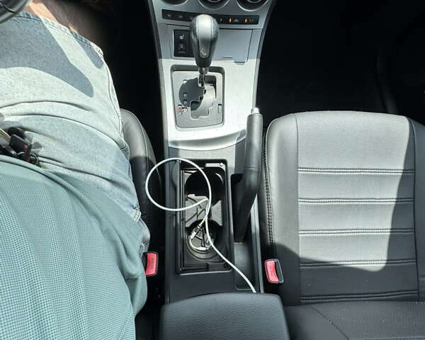 Белый Мазда 3, объемом двигателя 1.6 л и пробегом 180 тыс. км за 9350 $, фото 69 на Automoto.ua