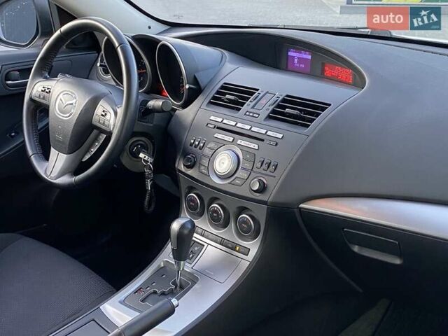 Белый Мазда 3, объемом двигателя 1.6 л и пробегом 140 тыс. км за 9700 $, фото 27 на Automoto.ua