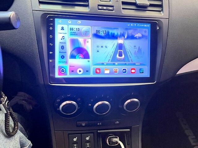 Белый Мазда 3, объемом двигателя 2 л и пробегом 200 тыс. км за 7500 $, фото 8 на Automoto.ua