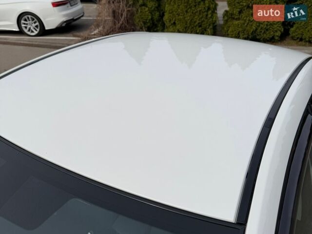 Білий Мазда 3, об'ємом двигуна 1.6 л та пробігом 40 тис. км за 9200 $, фото 15 на Automoto.ua