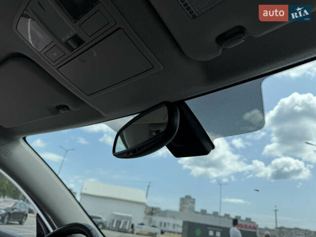 Белый Мазда 3, объемом двигателя 1.6 л и пробегом 180 тыс. км за 9350 $, фото 54 на Automoto.ua