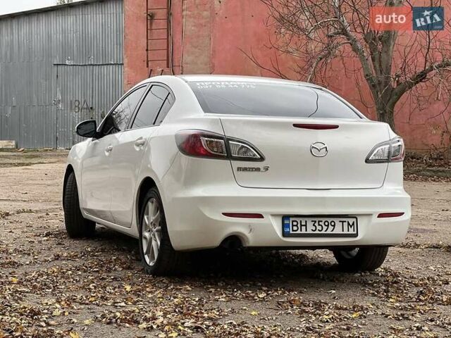 Белый Мазда 3, объемом двигателя 2 л и пробегом 200 тыс. км за 7900 $, фото 7 на Automoto.ua