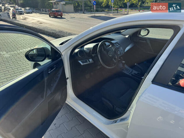 Білий Мазда 3, об'ємом двигуна 2 л та пробігом 208 тис. км за 8300 $, фото 16 на Automoto.ua