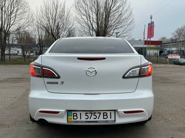 Белый Мазда 3, объемом двигателя 16 л и пробегом 108 тыс. км за 9500 $, фото 6 на Automoto.ua