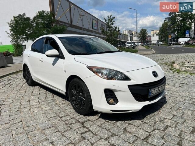 Білий Мазда 3, об'ємом двигуна 1.6 л та пробігом 229 тис. км за 6999 $, фото 3 на Automoto.ua