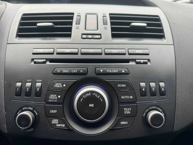 Білий Мазда 3, об'ємом двигуна 2 л та пробігом 249 тис. км за 7390 $, фото 21 на Automoto.ua