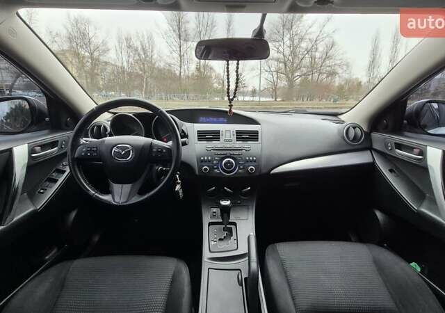 Білий Мазда 3, об'ємом двигуна 2 л та пробігом 231 тис. км за 8200 $, фото 5 на Automoto.ua