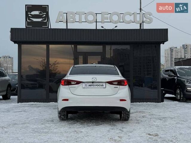 Білий Мазда 3, об'ємом двигуна 2 л та пробігом 195 тис. км за 10490 $, фото 5 на Automoto.ua